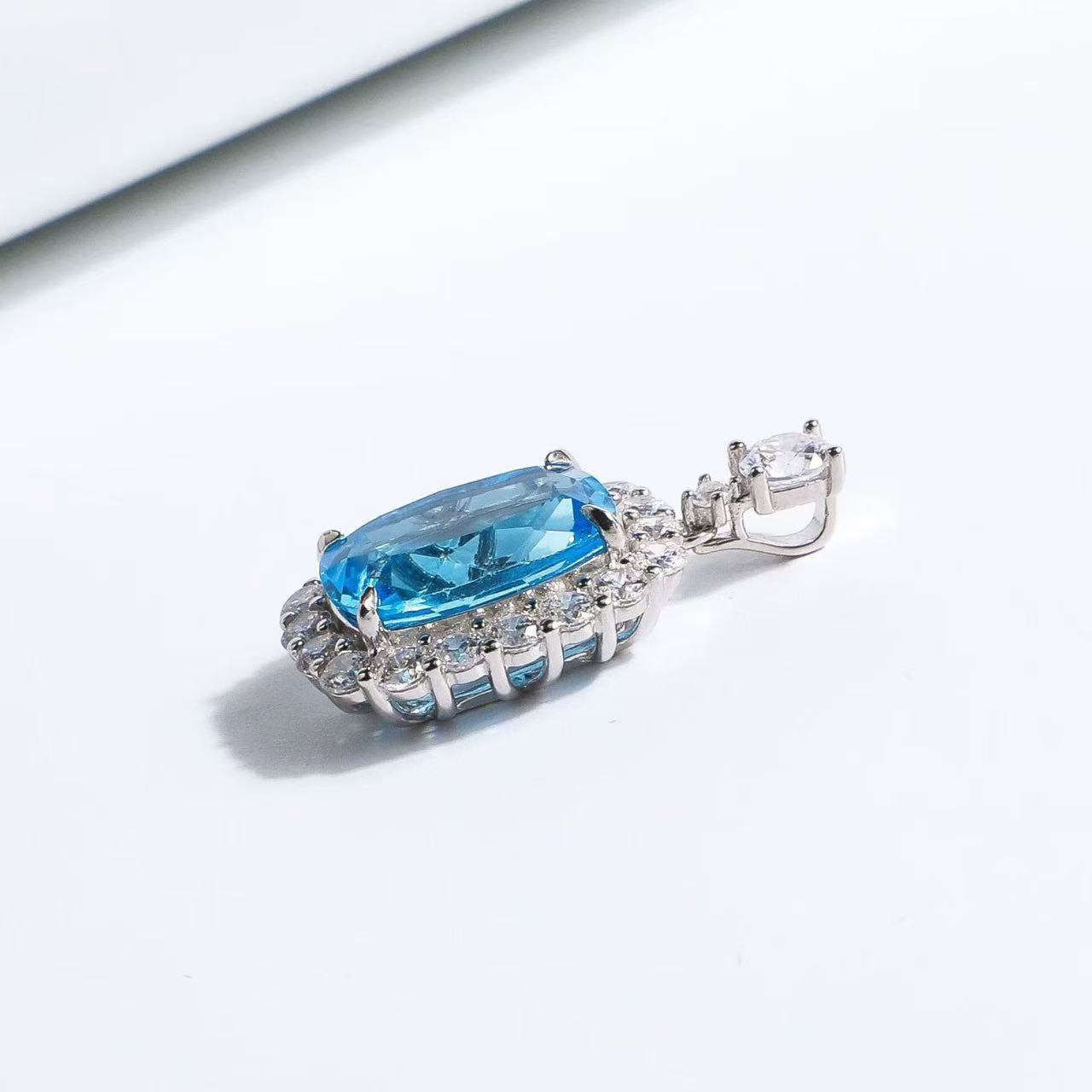 Natural Swiss Blue Topaz Cushion Cut Pendant Necklace in S925 Sterling Silver – 7.5ct Blue Gemstone Pendant