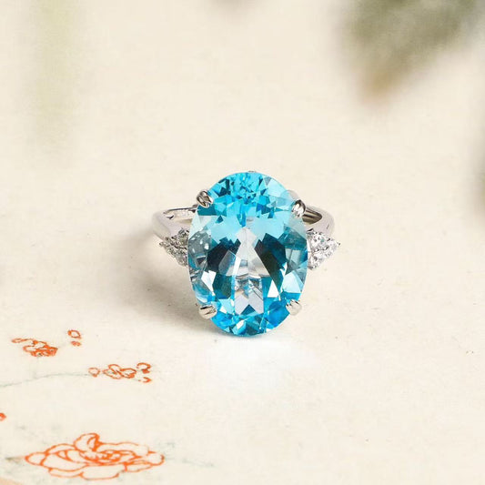 Natural Swiss Blue Topaz Oval Ring in S925 Sterling Silver – 15ct Blue Gemstone Statement Ring